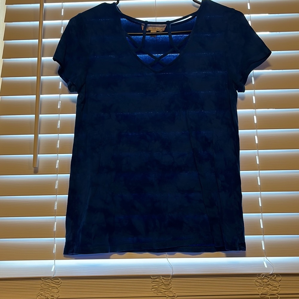 Short sleeve shirt